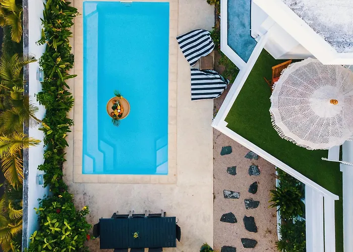Coco Beach II - Seaside Home , Pool , Beach At 200 Meters