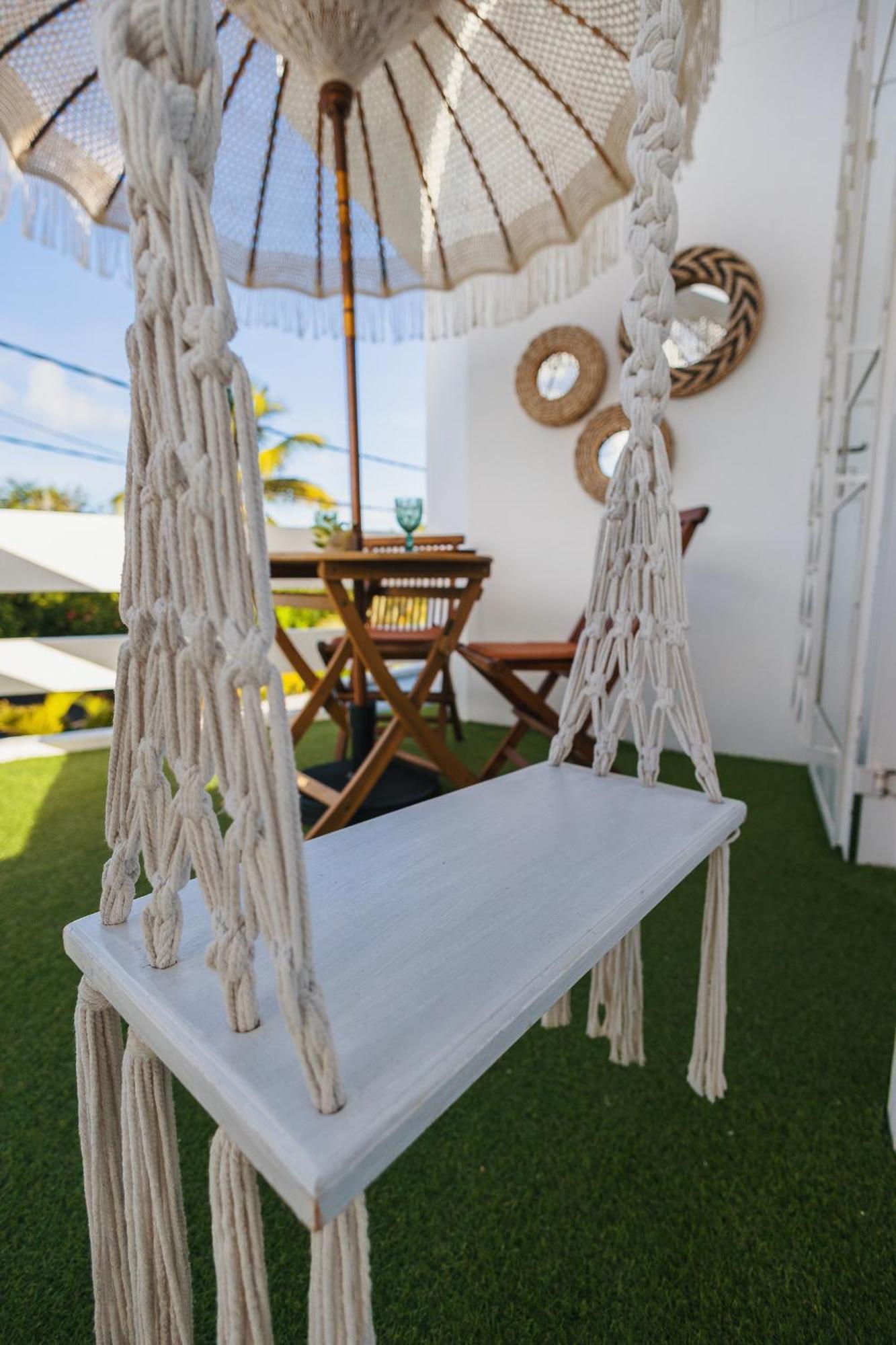 Apartment Coco Ii - Seaside , Pool , At 200 Meters Grand Baie